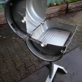 Charcoal grill BBQ
